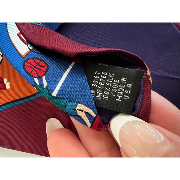 Save the Children Men's 100% Silk Neck Tie Ariana - Age 11 JL - Picture 5 of 9